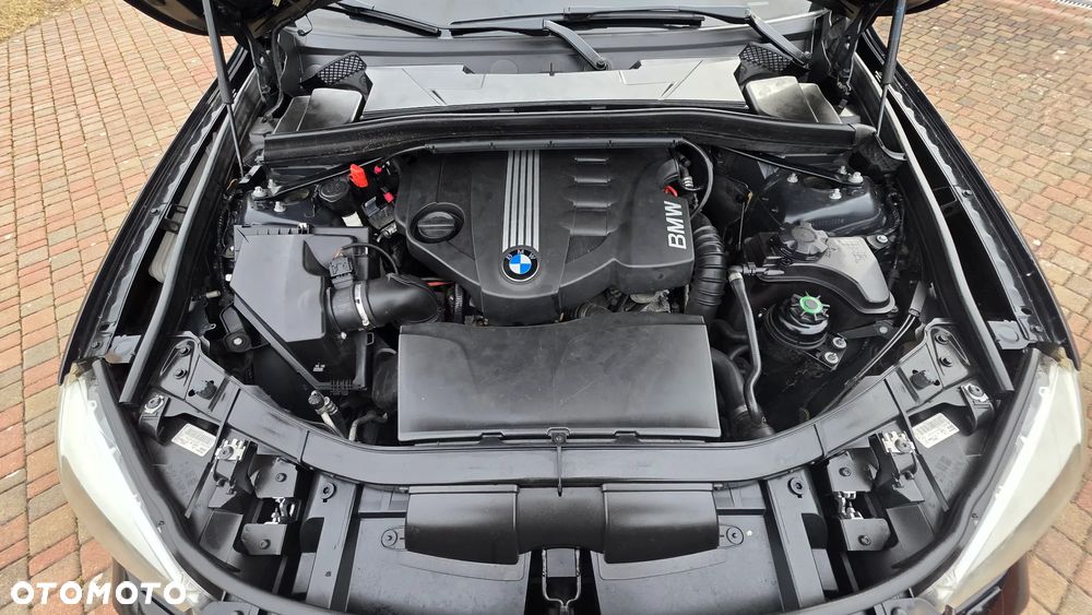 BMW X1 sDrive18d xLine - 22