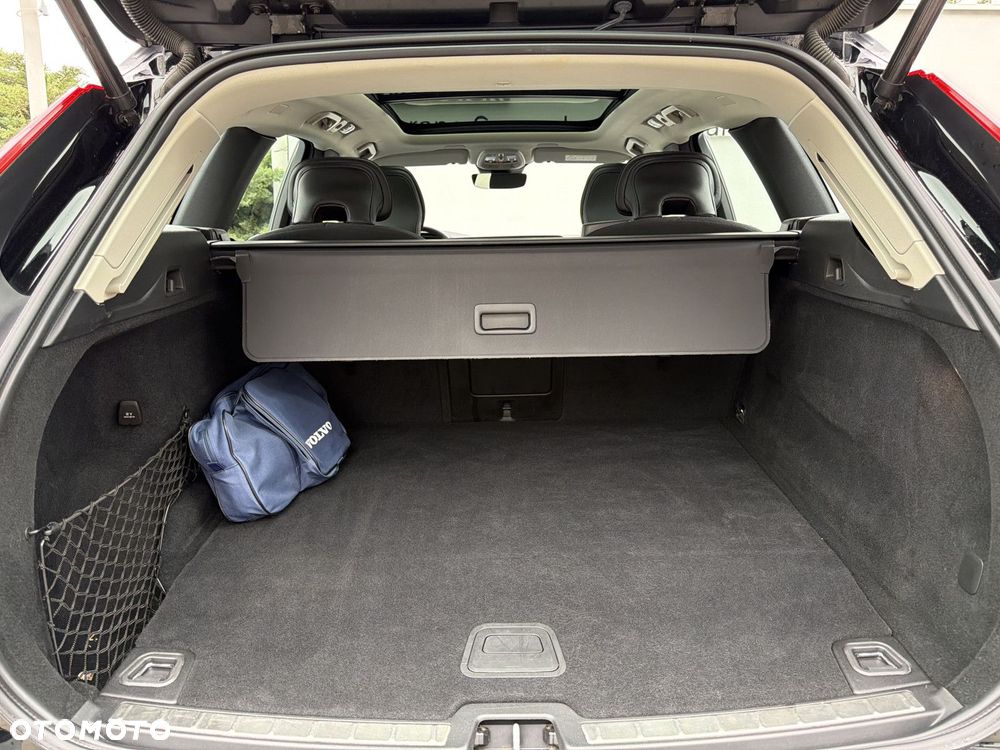Volvo XC 60 - 24