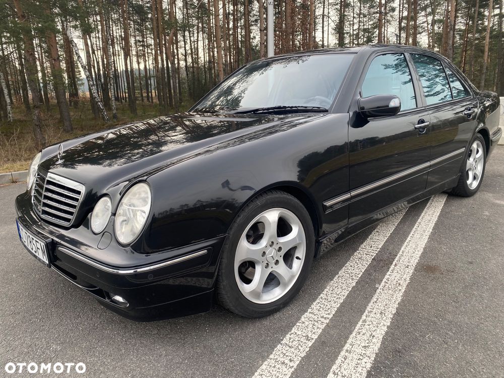 Mercedes-Benz Klasa E 320 T CDI Avantgarde - 29