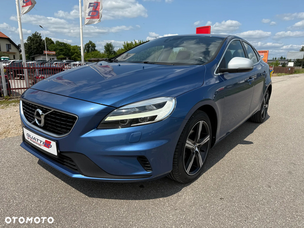 Volvo V40 D2 Drive-E R-Design Momentum