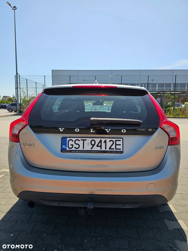 Volvo V60 D4 Momentum - 15