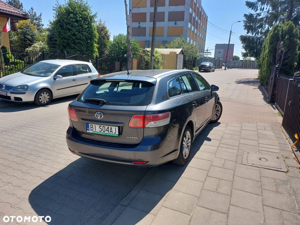 Toyota Avensis 2.0 D-4D Sol - 4