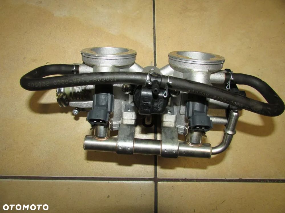 Moto Morini Seiemmezzo 6 1/2 przepustnice wtryski TPS - 2
