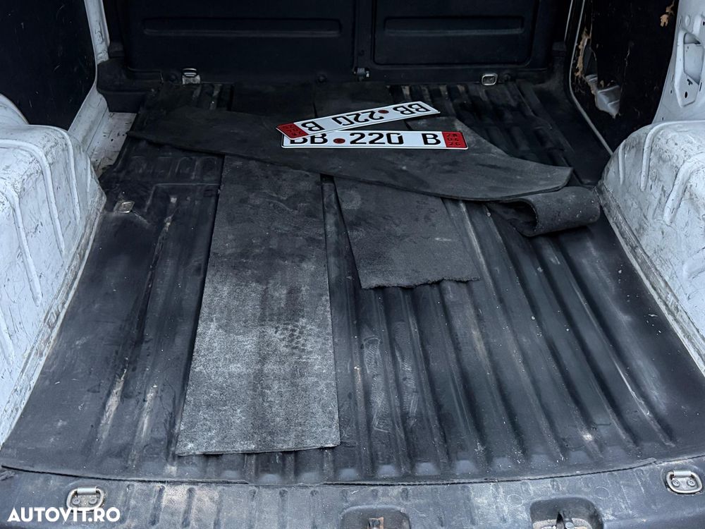 Volkswagen Caddy - 8