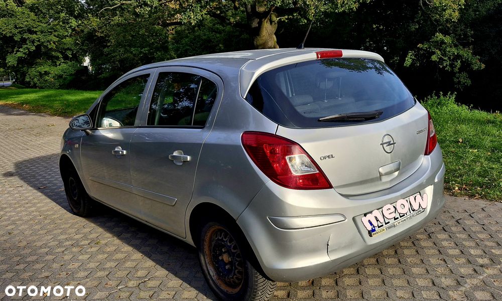 Opel Corsa - 4