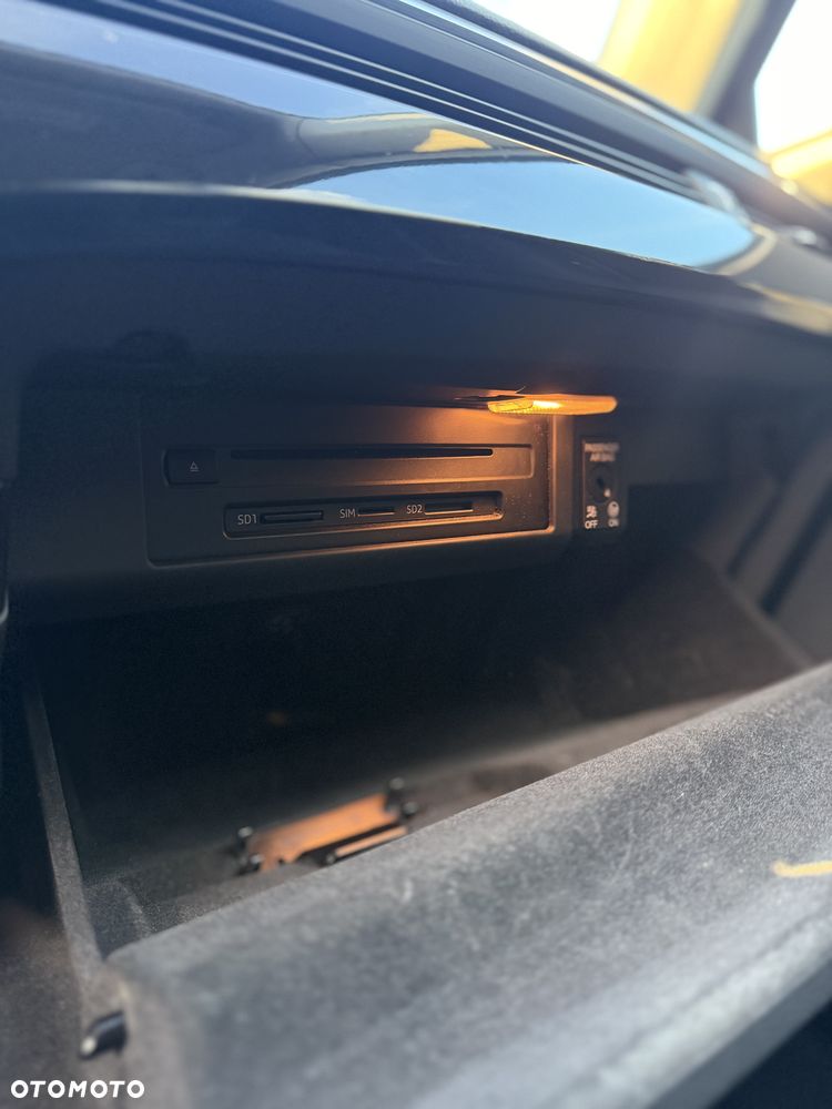 Audi A4 Avant 2.0 TDI - 33