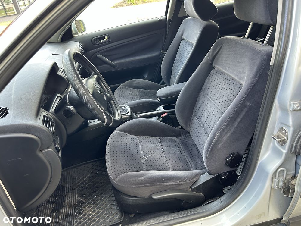 Volkswagen Passat - 5
