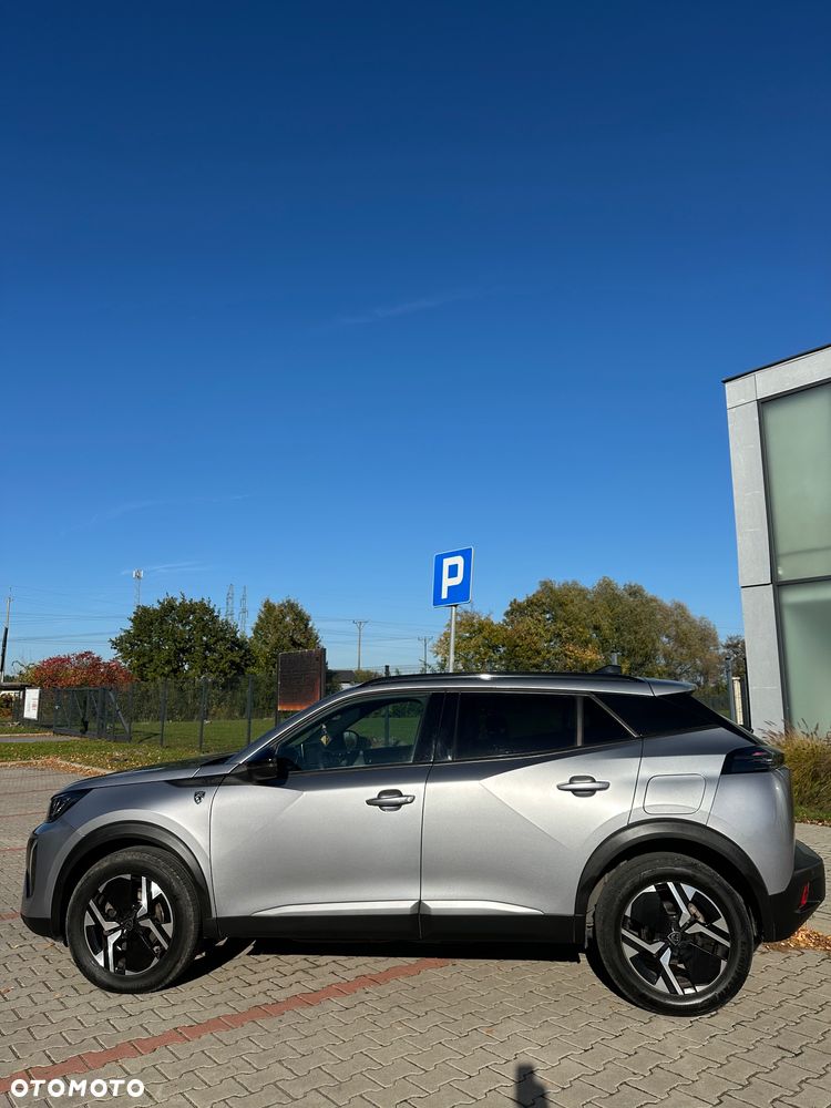 Peugeot 2008 - 8