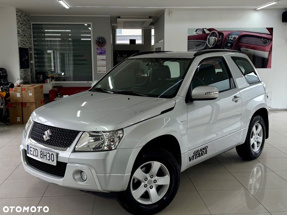 Suzuki Grand Vitara 1.6 Black&White - 2