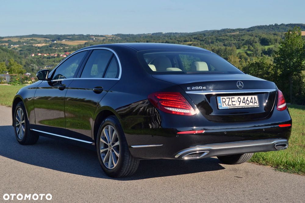 Mercedes-Benz Klasa E 200 d 9G-TRONIC Avantgarde - 10