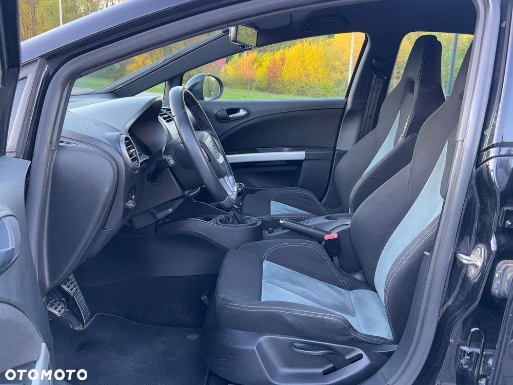 Seat Leon 2.0 TSI Cupra R - 12
