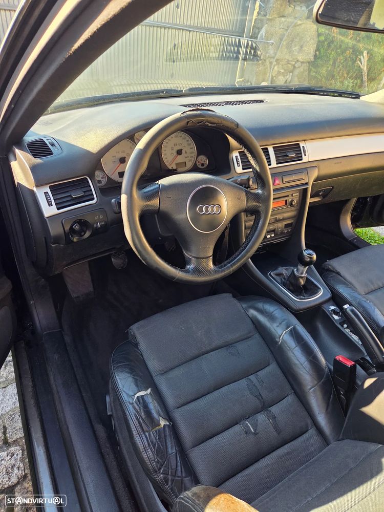 Audi A6 Avant 1.9 TDi S-line - 8