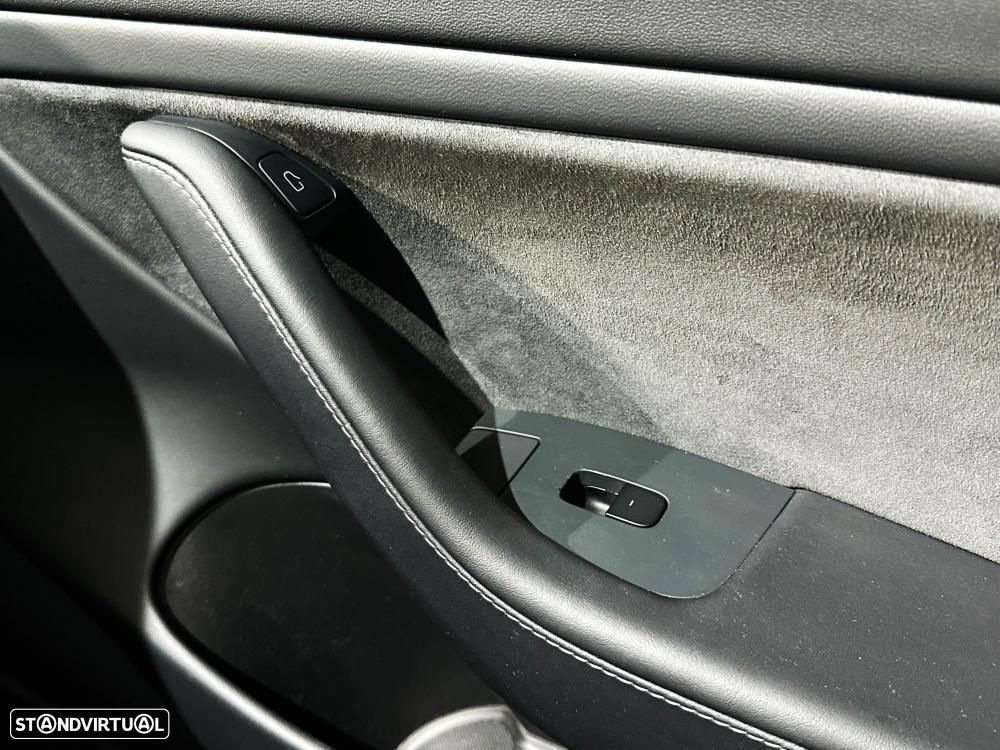 Tesla Model 3 Long Range AWD Dual Motor - 35