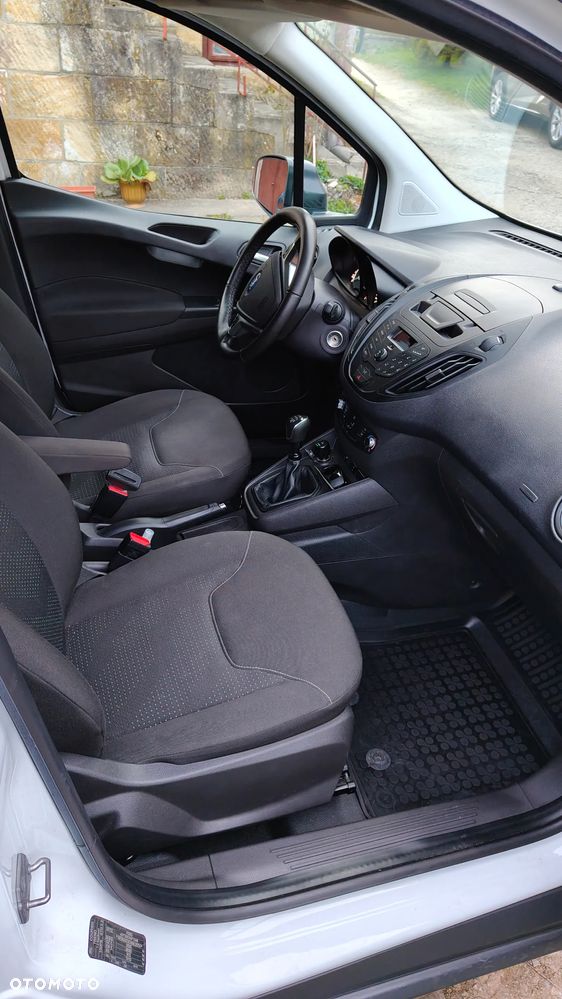 Ford TRANSIT COURIER - 4