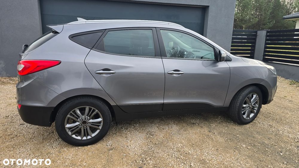 Hyundai ix35 1.7 CRDi 2WD Fifa World Cup Edition - 3