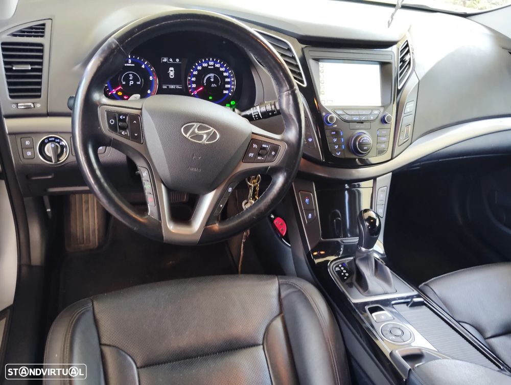 Hyundai i40 SW 1.7 CRDi Blue Comfort DCT - 25