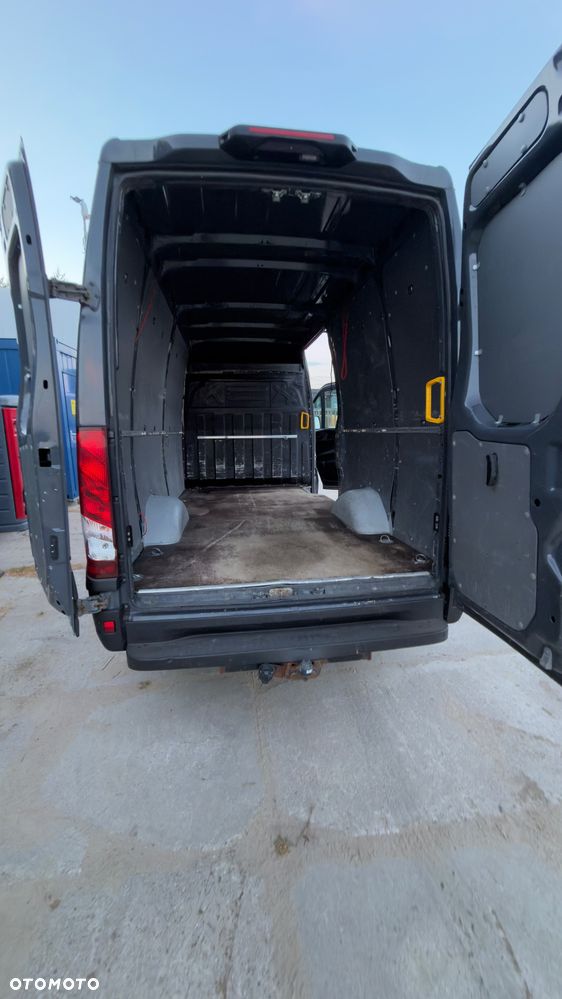 Iveco Daily - 12