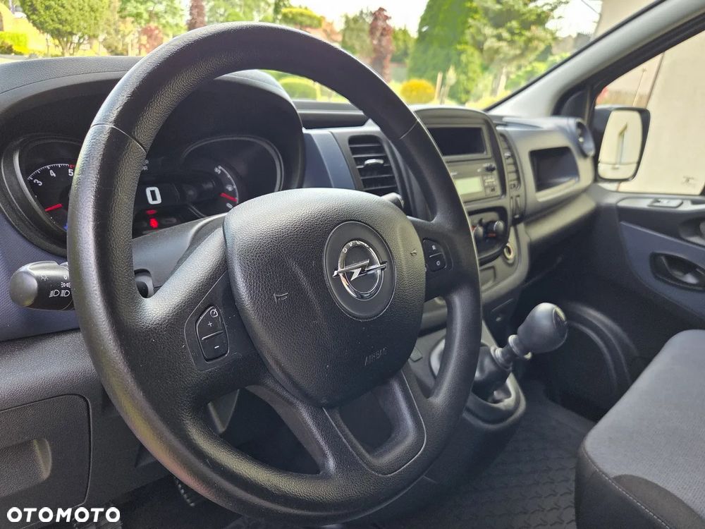 Opel Vivaro - 27