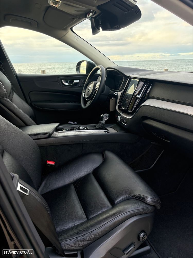 Volvo XC 60 2.0 D4 Inscription AWD Geartronic - 11