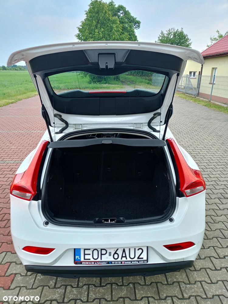 Volvo V40 D2 Drive-E Momentum - 5