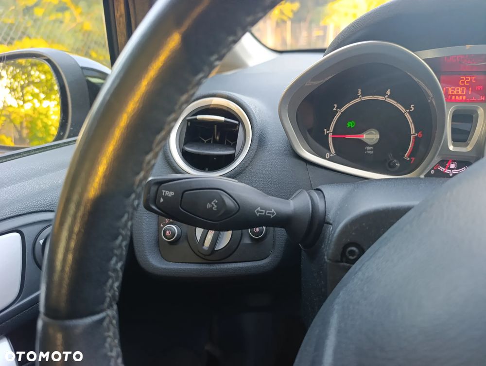 Ford Fiesta 1.25 Titanium - 12