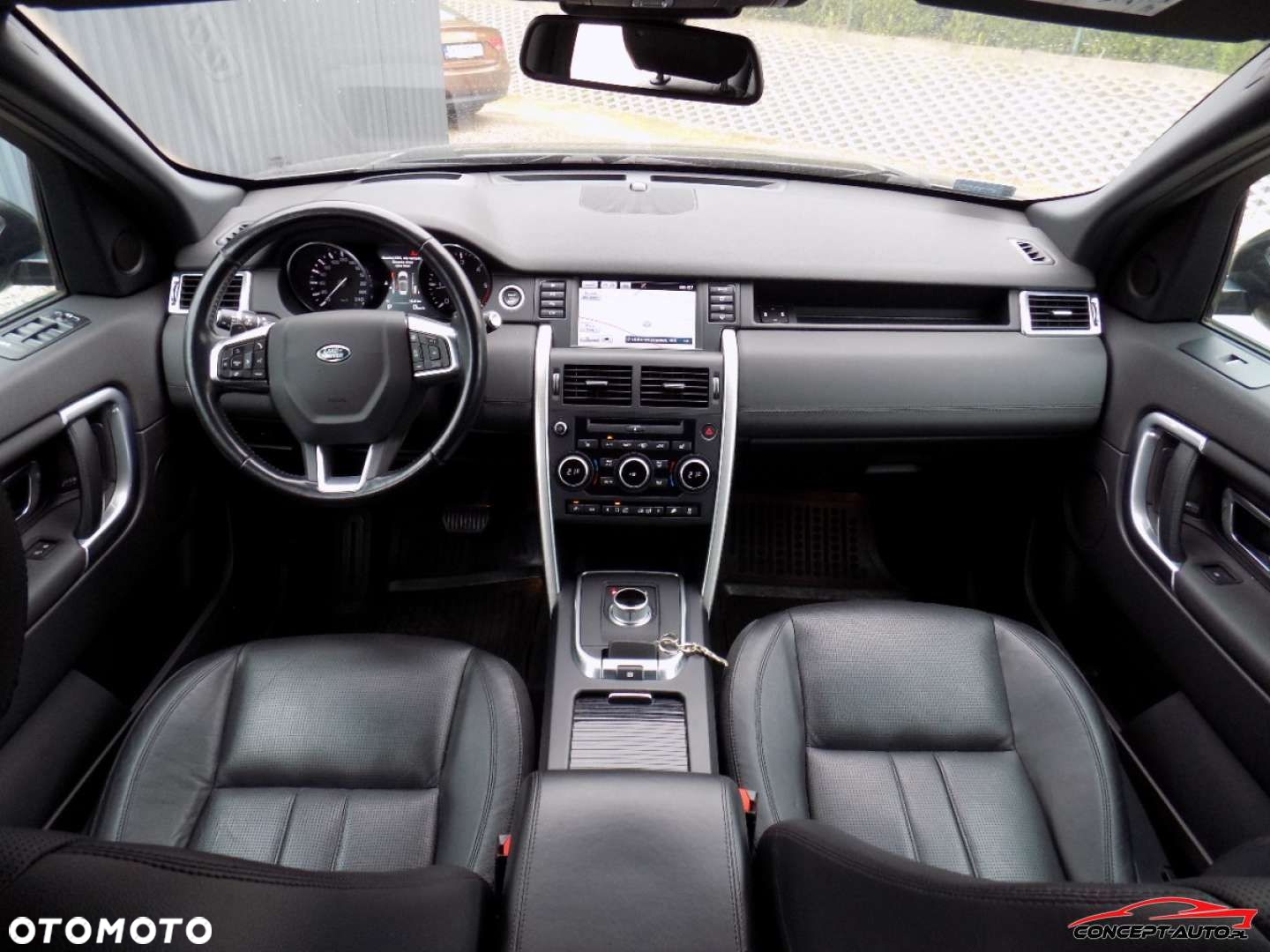 Land Rover Discovery Sport - 29