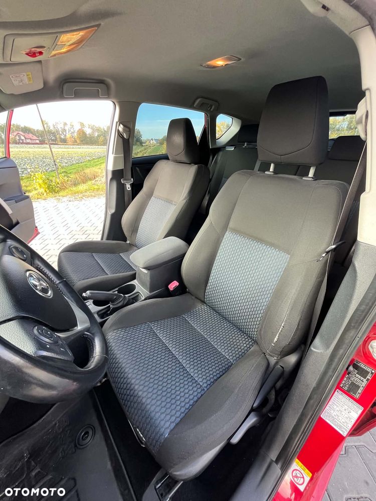 Toyota Auris 1.33 VVT-i Active - 19