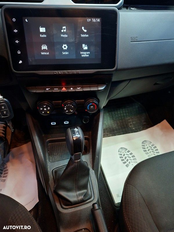 Dacia Duster TCe 150 EDC 2WD Journey - 9