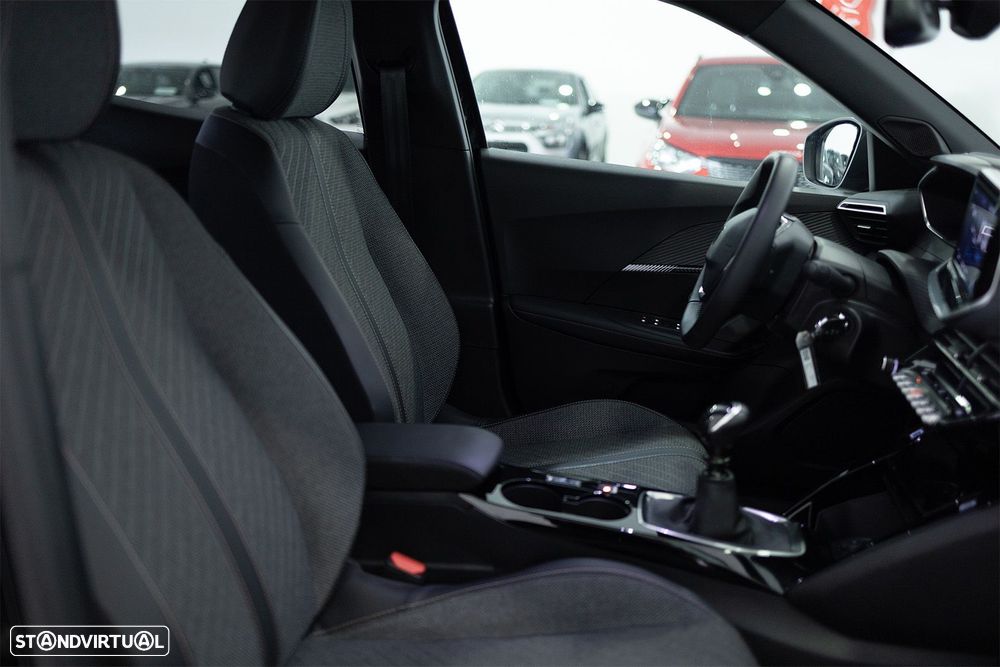Peugeot 2008 1.2 Allure - 23