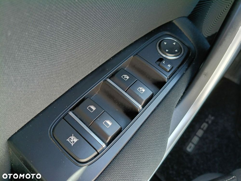 Kia XCeed - 24