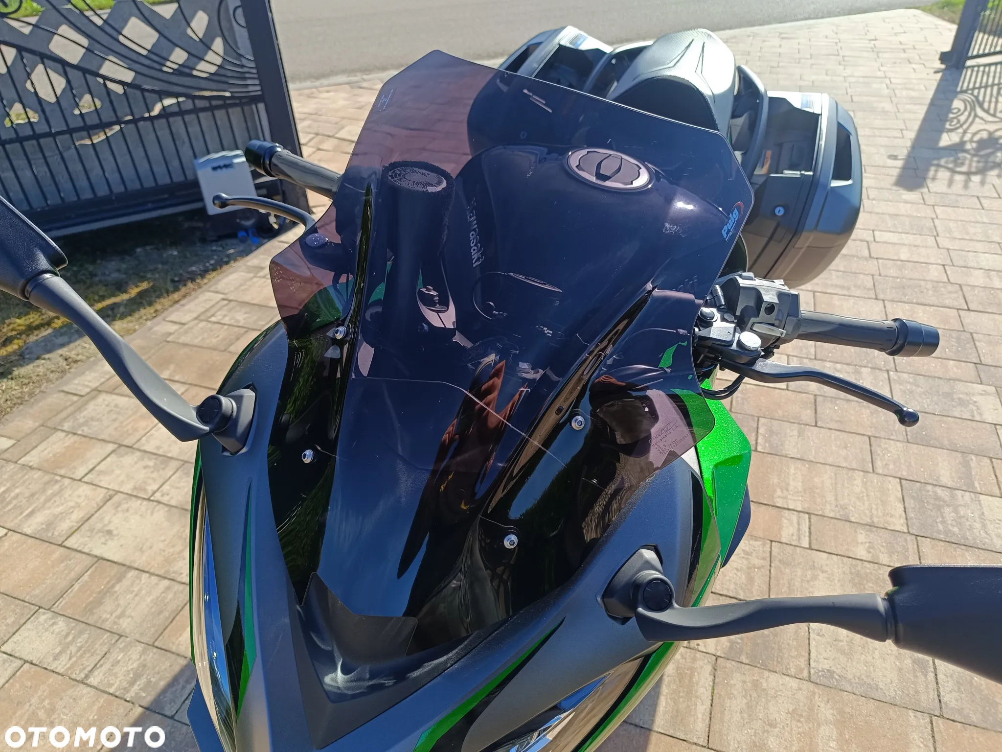 Kawasaki Ninja 1000 SX - 10