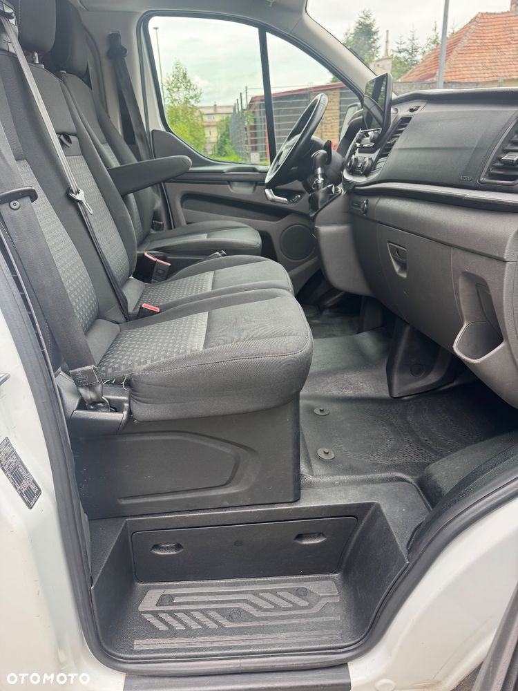 Ford Transit Custom 310 L2H1 Limited - 20