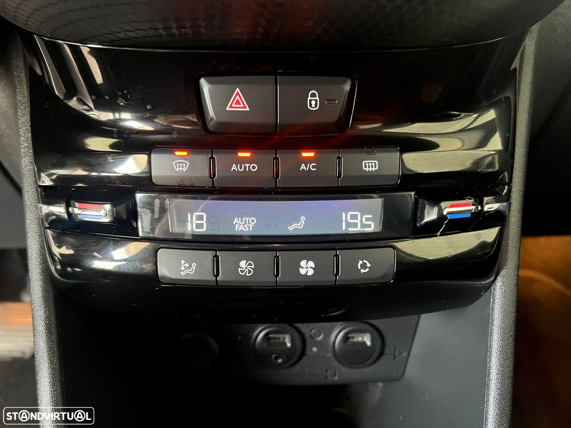Peugeot 2008 1.6 e-HDi Allure 2-Tronic - 44