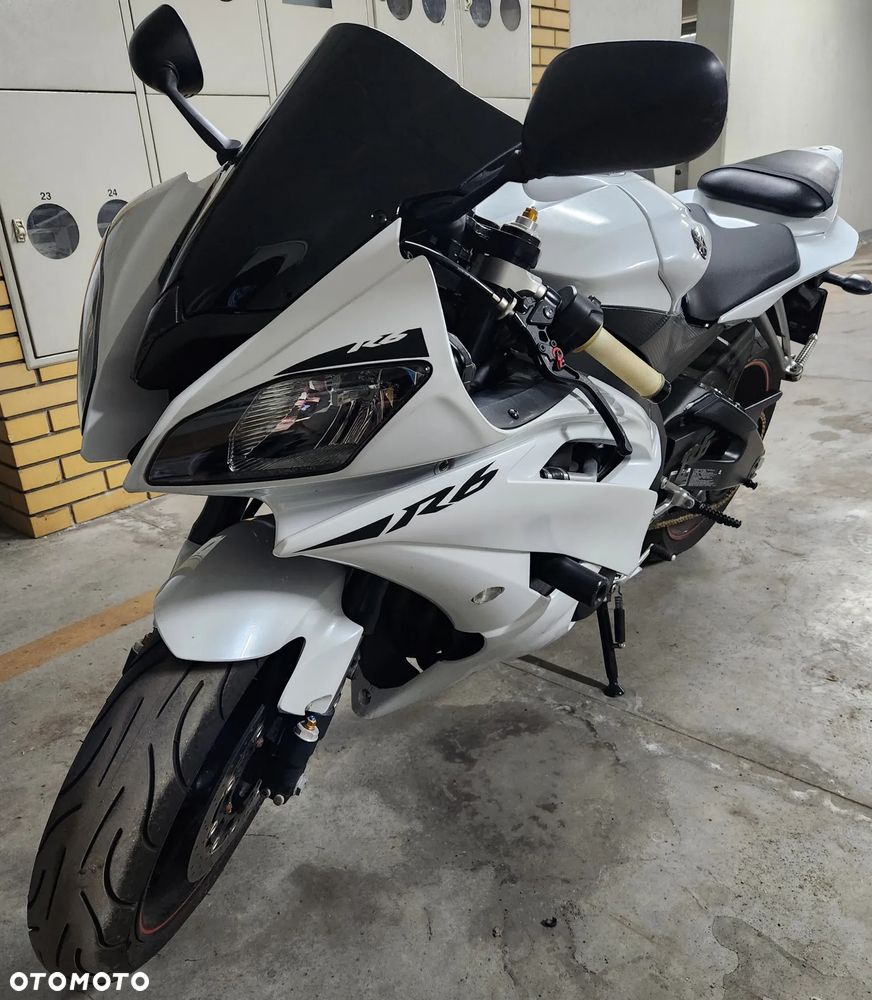 Yamaha R6 - 10