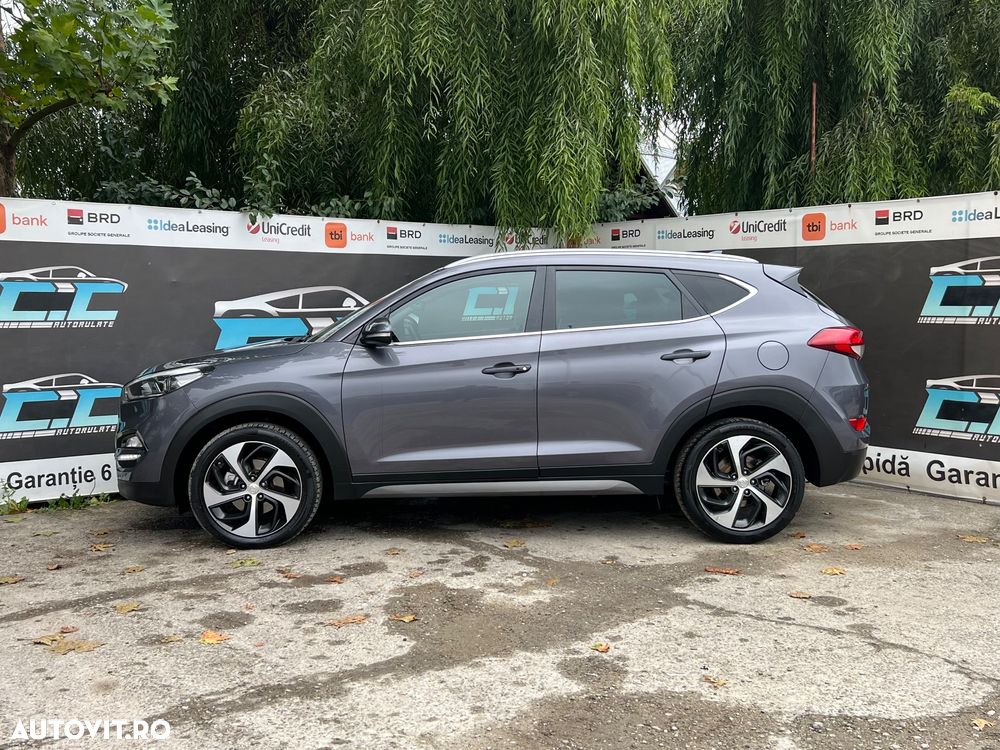 Hyundai Tucson 2.0 CRDI 2WD Style - 32