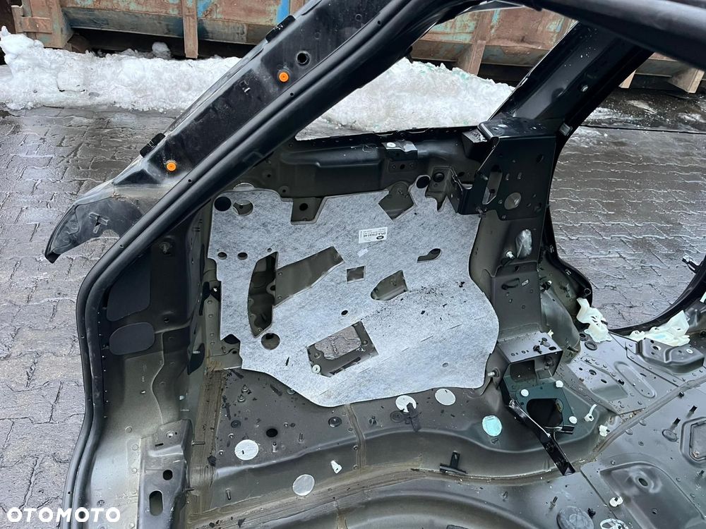 PAS TYŁ ĆWIARTKA WANNA BAGAŻNIKA RANGE ROVER SPORT II L494 - 5