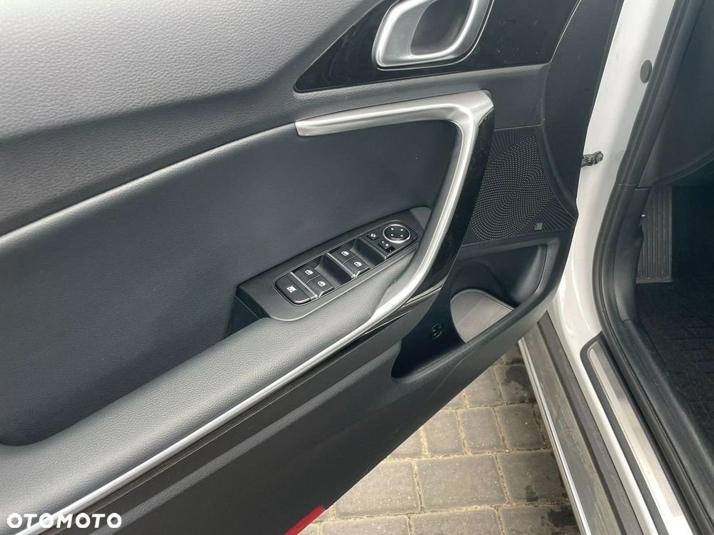 Kia XCeed 1.5 T-GDI Business Line DCT - 10