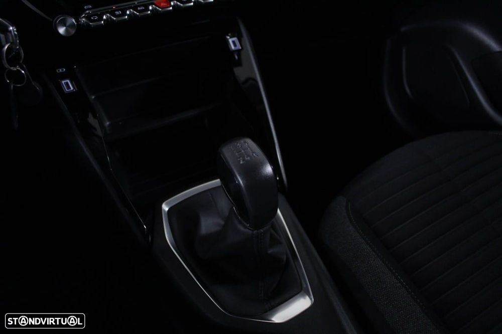 Peugeot 208 1.2 PureTech Active - 30