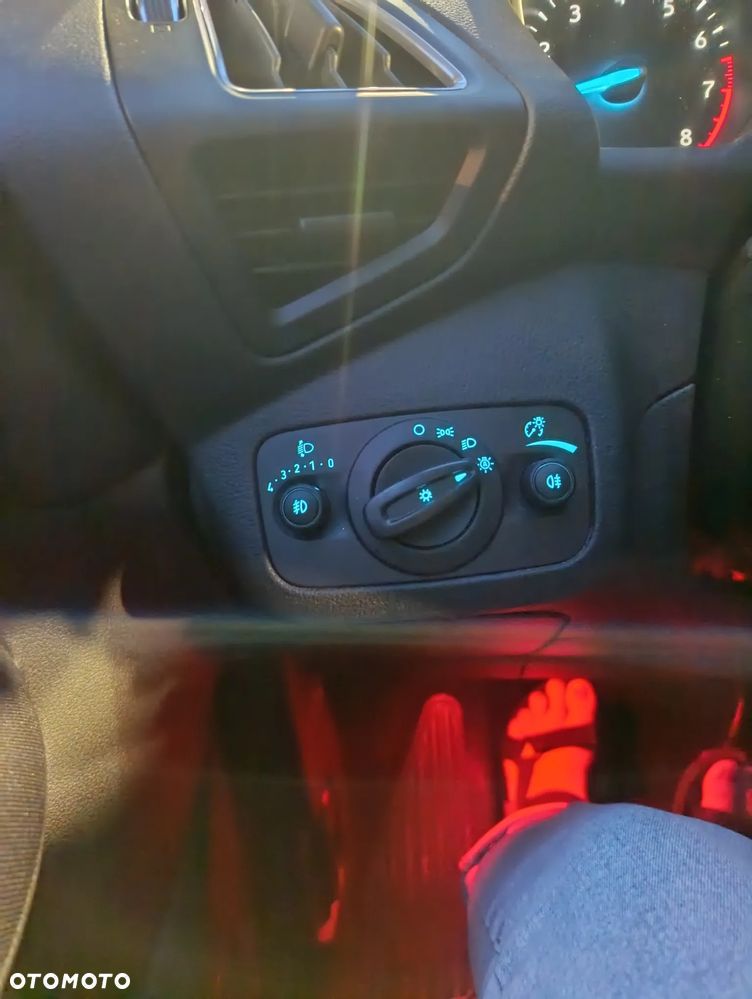 Ford C-MAX 1.5 EcoBoost Titanium ASS - 34