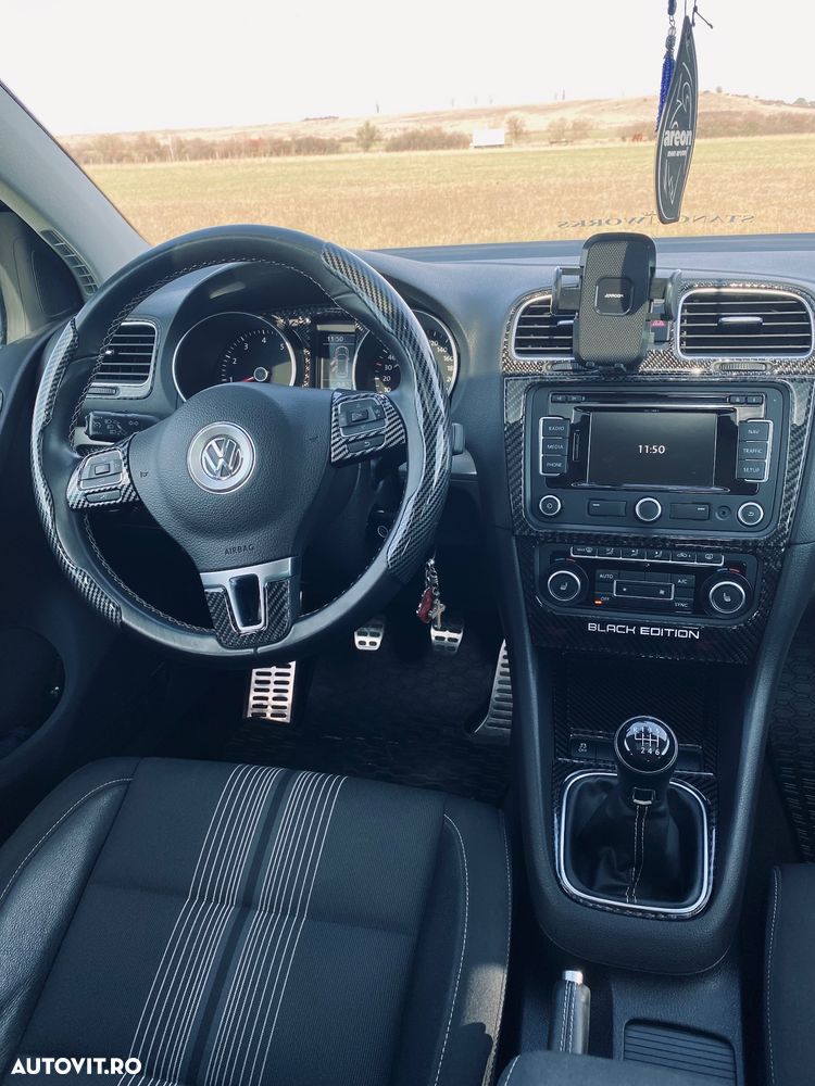 Volkswagen Golf - 10