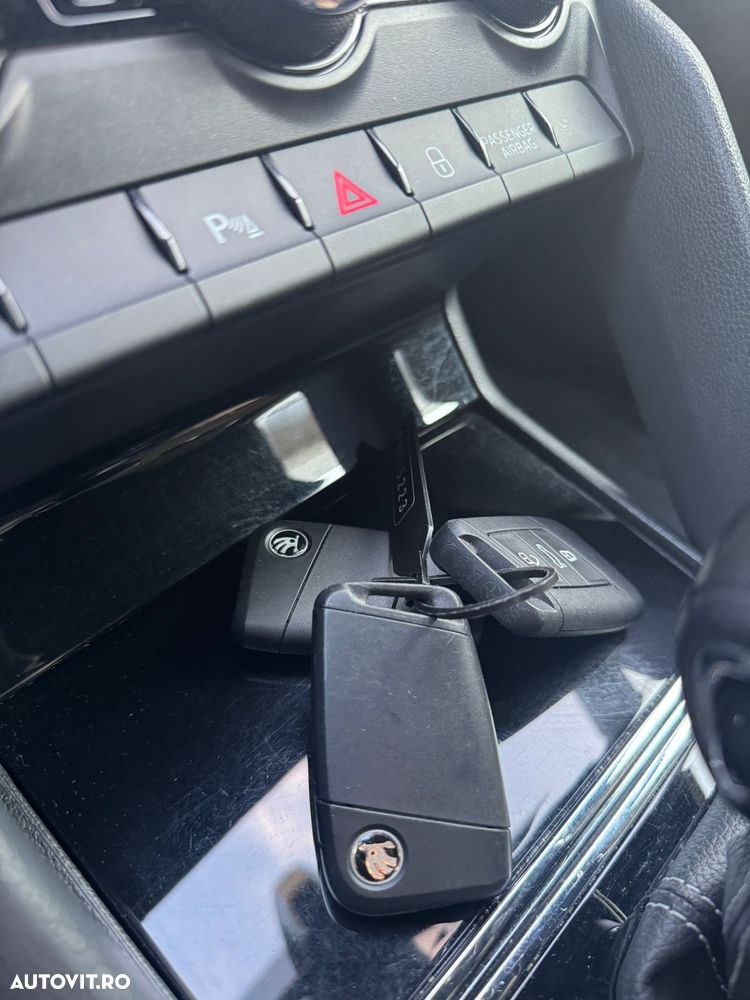 Skoda Karoq 2.0 TDI SCR 4x4 DSG Sportline - 23