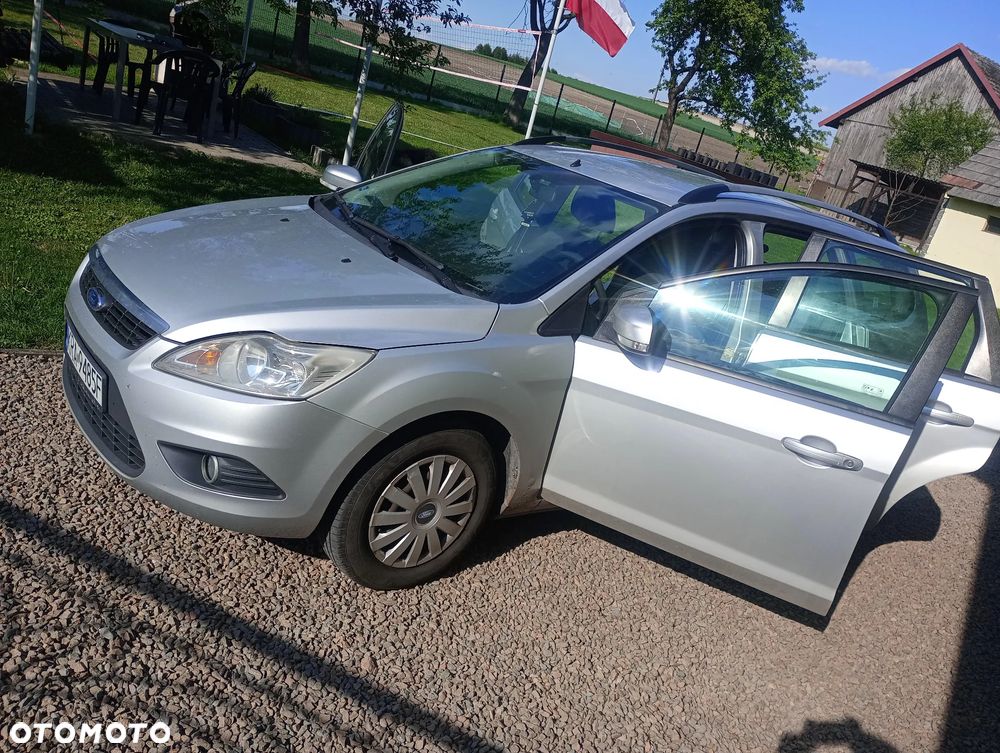 Ford Focus 1.6 Ambiente - 3