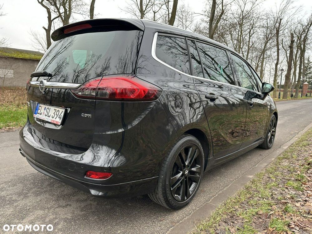 Opel Zafira - 10