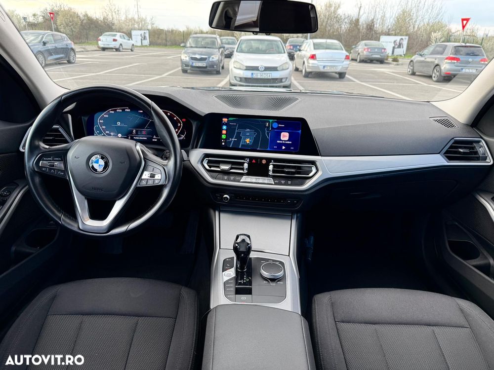 BMW Seria 3 320i Aut. - 8