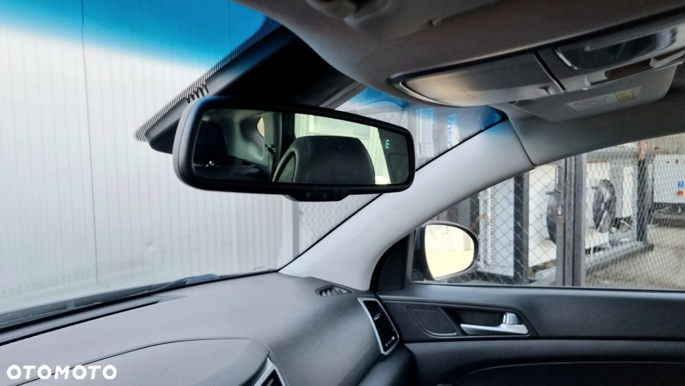 Hyundai Tucson blue 1.7 CRDi 2WD Intro Edition - 39