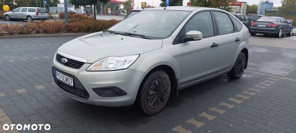 Ford Focus 1.4 Ambiente - 1