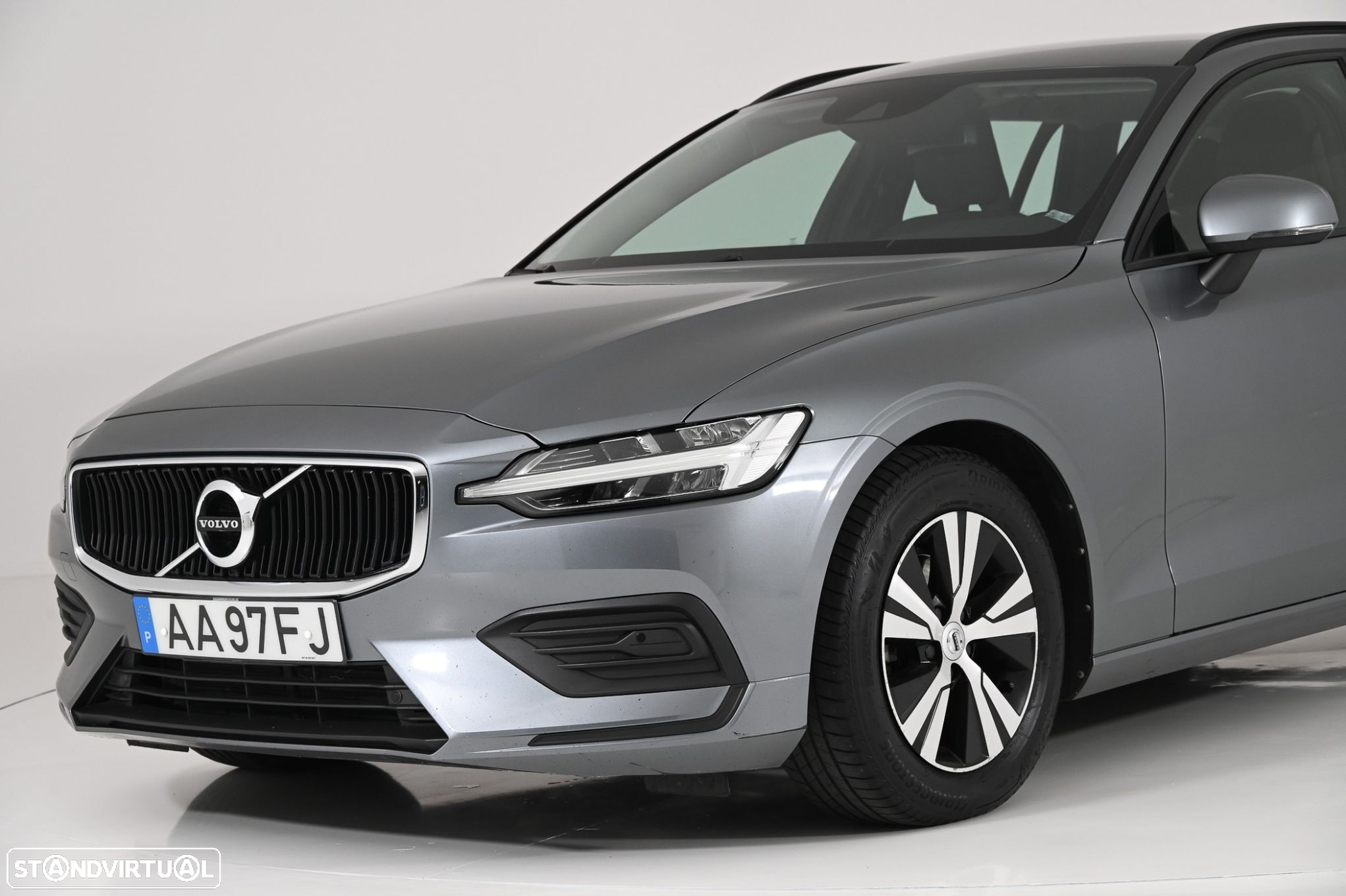 Volvo V60 2.0 D3 Momentum Geartronic - 12