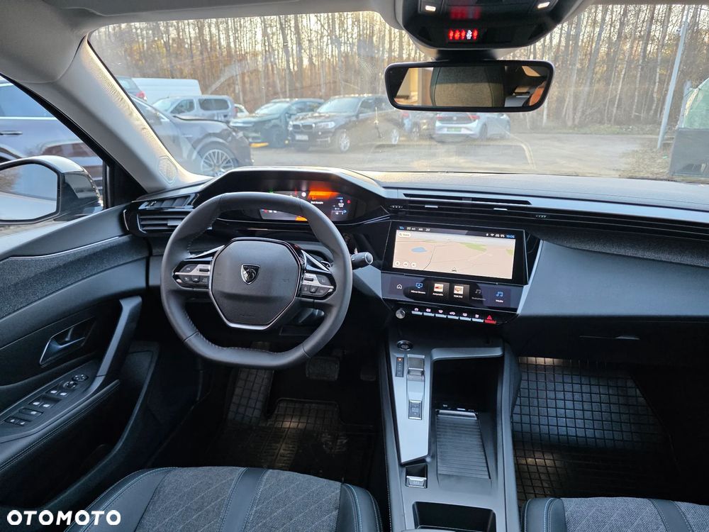 Peugeot 408 1.2 PureTech Allure S&S EAT8 - 17