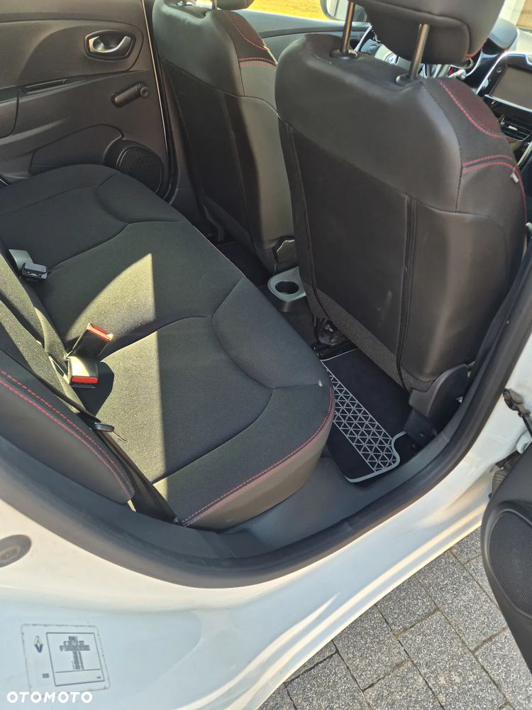 Renault Clio 1.2 16V Limited EU6 - 11