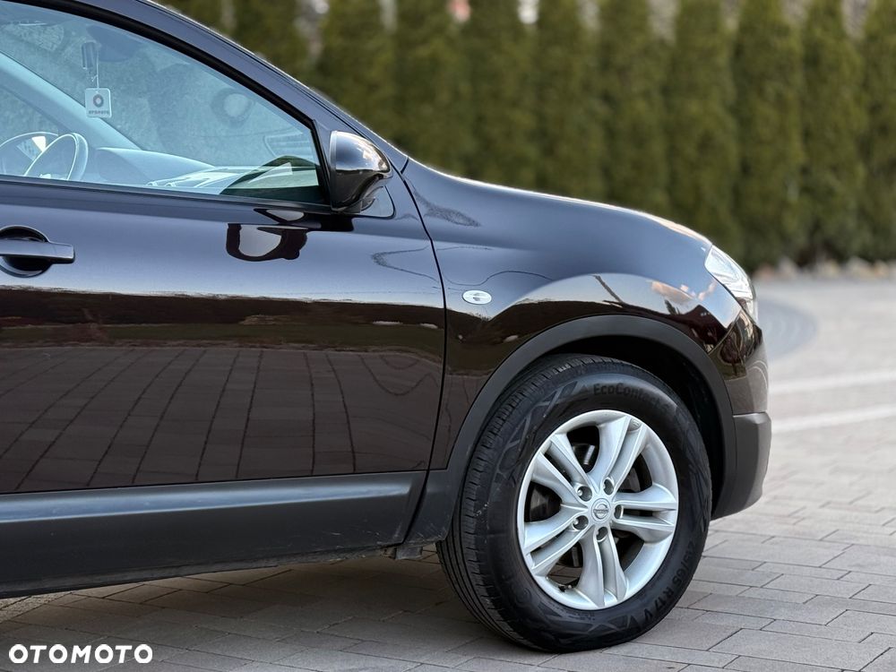 Nissan Qashqai 2.0 dCi 4 x 4 DPF tekna - 10